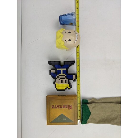 Fallout Culturefly Collector's Crate 2018 Scarf Planter Glass Socks & More - Picture 12 of 16